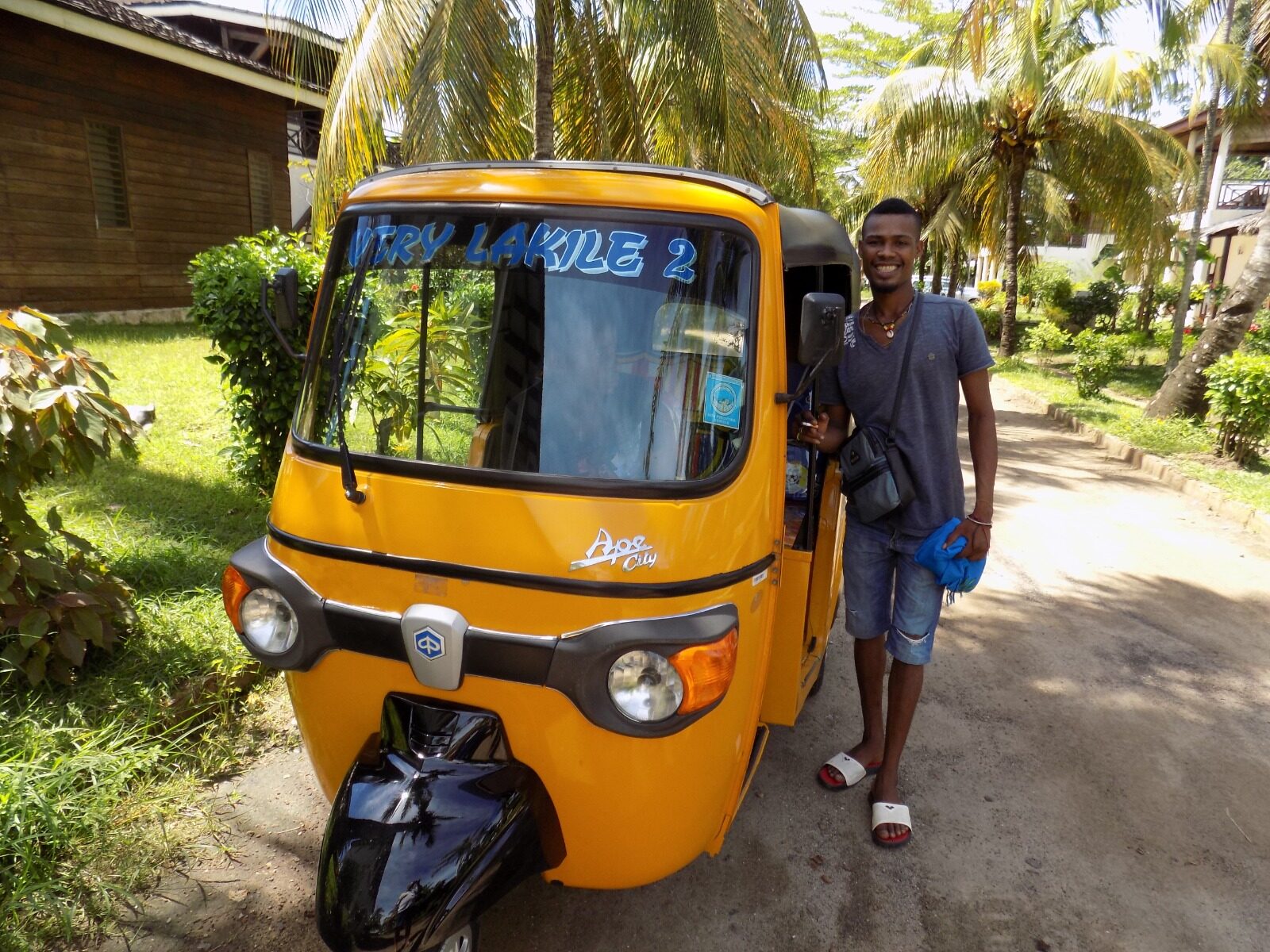 A tuk-tuk ride into town